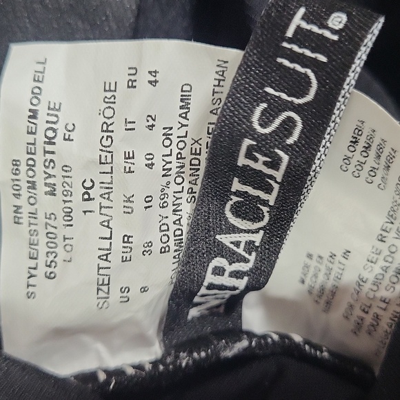 Miraclesuit Classic Black One-Piece  Mystique 8 NWT cross over waist - Picture 4 of 4